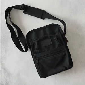 Tumi Travel Tote / Satchel 2123D